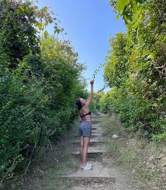 Leilani Azalea Foto Desnuda Filtrada OnlyFans 33