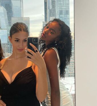 Leilani Azalea Foto Desnuda Filtrada OnlyFans 38