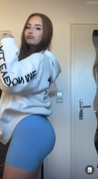 Lenia.Klm