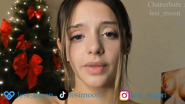 Lesi_Moon