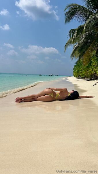 lia_verse