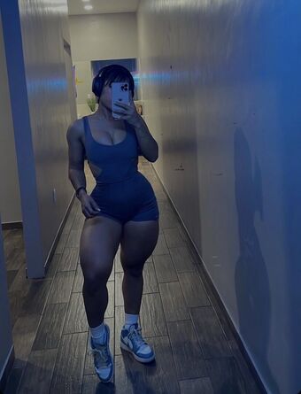 Linnnna Linnnna Foto Desnuda Filtrada OnlyFans 4