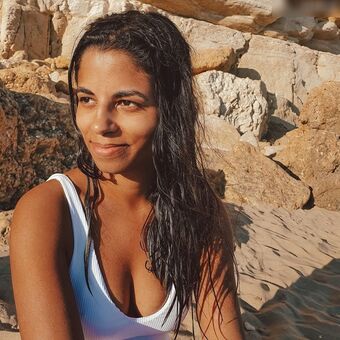 lorenasoleil / earthtravelstories