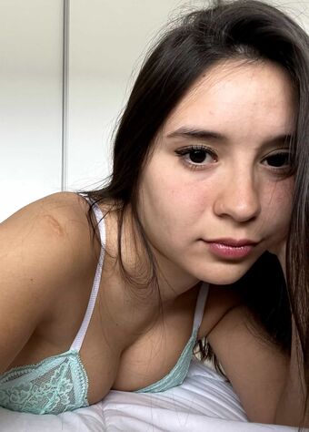 lucyeatsu Foto Desnuda Filtrada OnlyFans 14