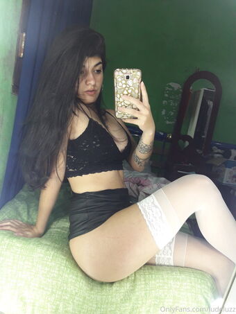 ludeluzz Foto Desnuda Filtrada OnlyFans 1