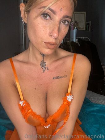 Lullaby Foto Desnuda Filtrada OnlyFans 12