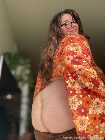 lunaxthicky