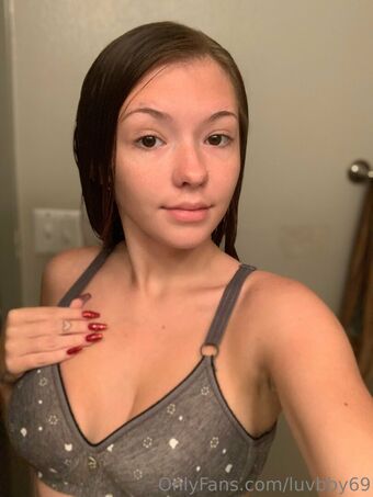 luvbby69 Foto Desnuda Filtrada OnlyFans 29