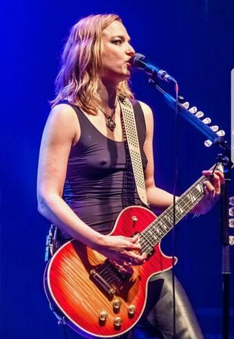 Lzzy Hale