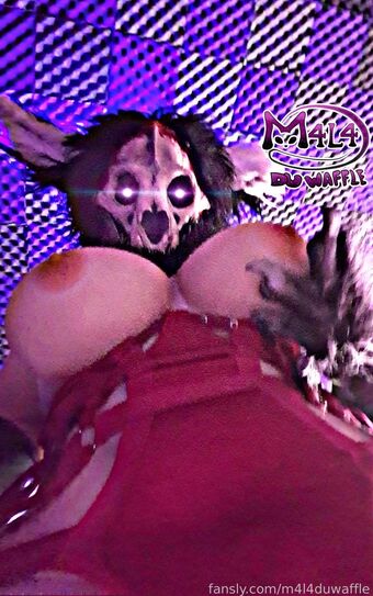 m4l4duwaffle