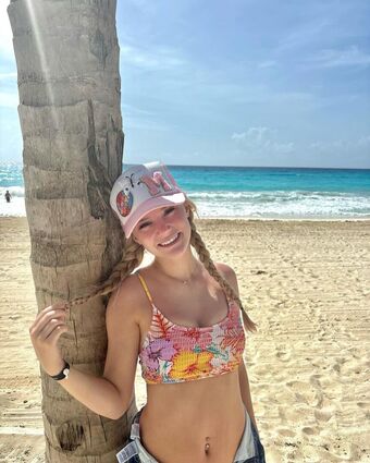 Mads Thompson Maddiiedee