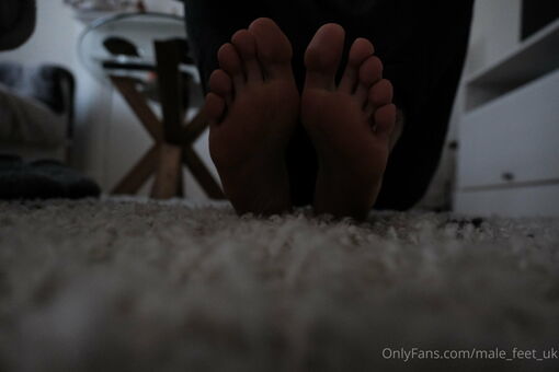 male_feet_uk