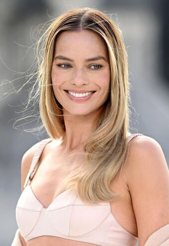 Margot Robbie