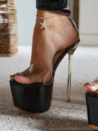 Mariefrenchfeetgirl Foto Desnuda Filtrada OnlyFans 46