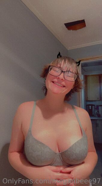 meganbeee97