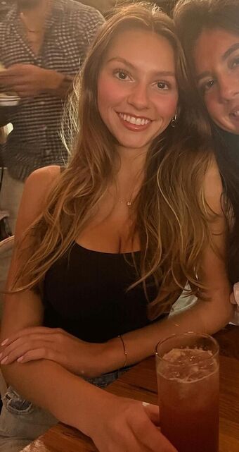 Mia Steele