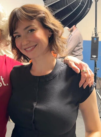 Milana Vayntrub