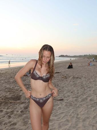 Miranda McKeon Foto Desnuda Filtrada OnlyFans 44