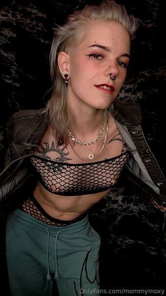 mommymoxy
