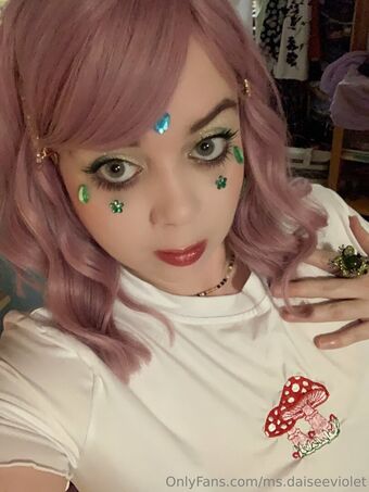 ms.daiseeviolet