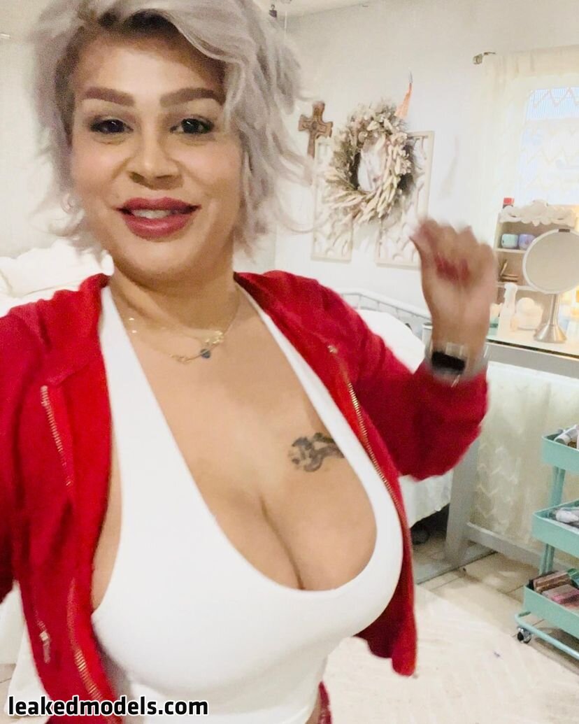 Myra La Chula fucking yall hoe