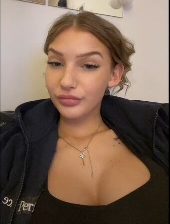nelldelli Foto Desnuda Filtrada OnlyFans 12