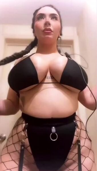 Nicky Nicole Foto Desnuda Filtrada OnlyFans 10