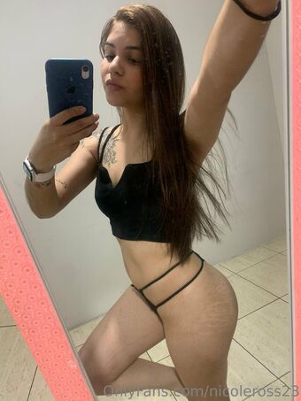 nicoleross23