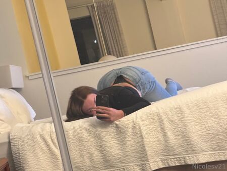 nicolesv21 Foto Desnuda Filtrada OnlyFans 22