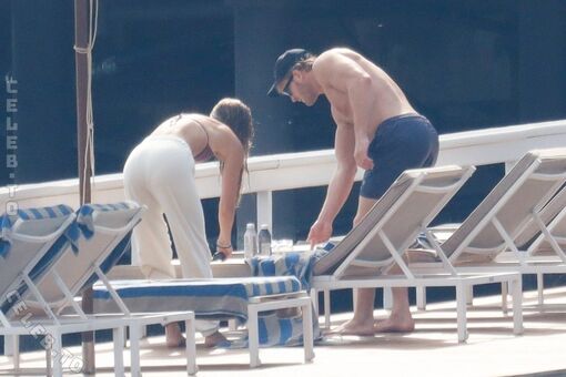 Nina Agdal Foto Desnuda Filtrada OnlyFans 395