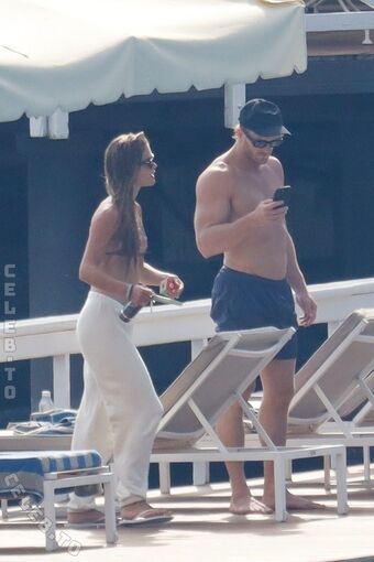 Nina Agdal Foto Desnuda Filtrada OnlyFans 396