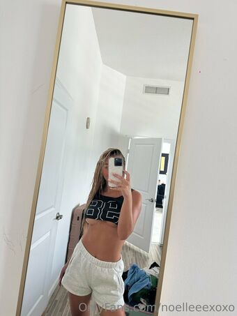 noelleeexoxo