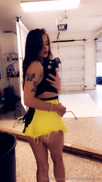 officialsofiereyez Foto Desnuda Filtrada OnlyFans 1