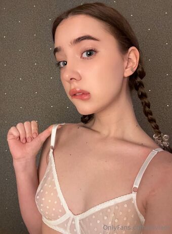 oliviaoi Foto Desnuda Filtrada OnlyFans 14