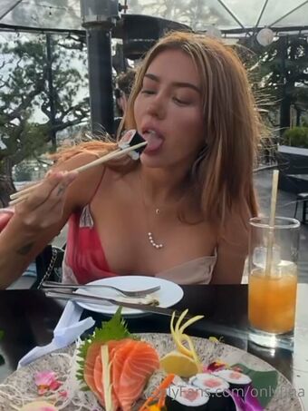 OnlyFina Foto Desnuda Filtrada OnlyFans 17