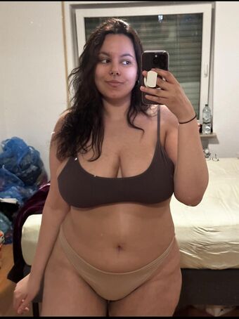 Peachyara