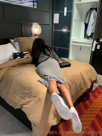 phoenixskye Foto Desnuda Filtrada OnlyFans 29