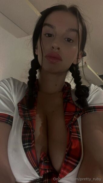 pretty_ruby Foto Desnuda Filtrada OnlyFans 100