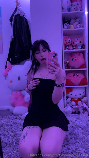 prettywhenpossessed Foto Desnuda Filtrada OnlyFans 11