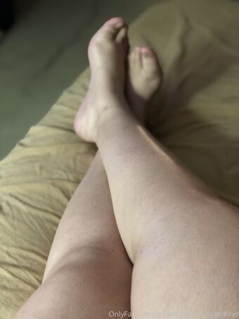 princessofhandsandfeet