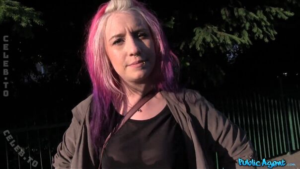 Public Agent Foto Desnuda Filtrada OnlyFans 155