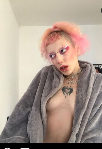 Putas Punk Foto Desnuda Filtrada OnlyFans 11