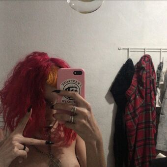 Putas Punk Foto Desnuda Filtrada OnlyFans 17