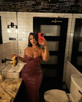 Queen Naija Foto Desnuda Filtrada OnlyFans 8