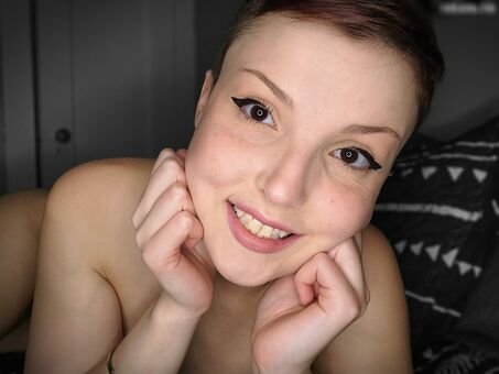 Reee4mebb (Kenzie B)