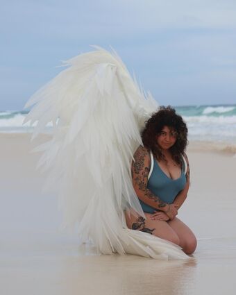 Remi-wolf Foto Desnuda Filtrada OnlyFans 27