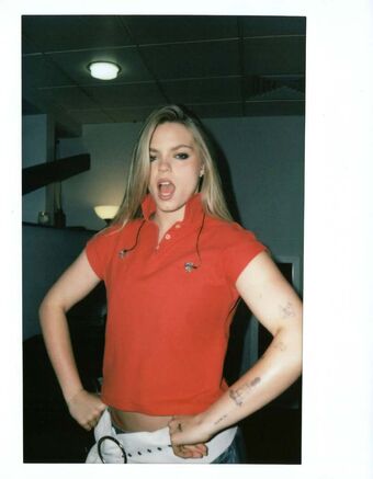 Renee Rapp Foto Desnuda Filtrada OnlyFans 150