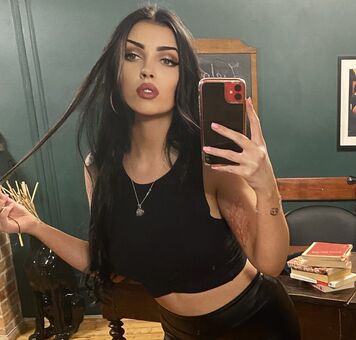 Rough Lesbian Strapon