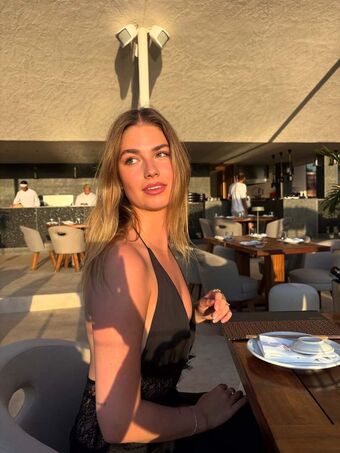 Roxy Dekker
