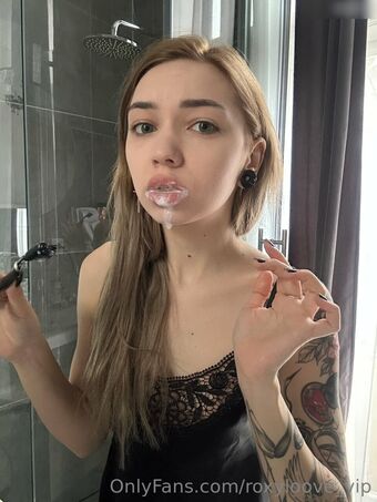 Roxy Loove / roxyloove_vip